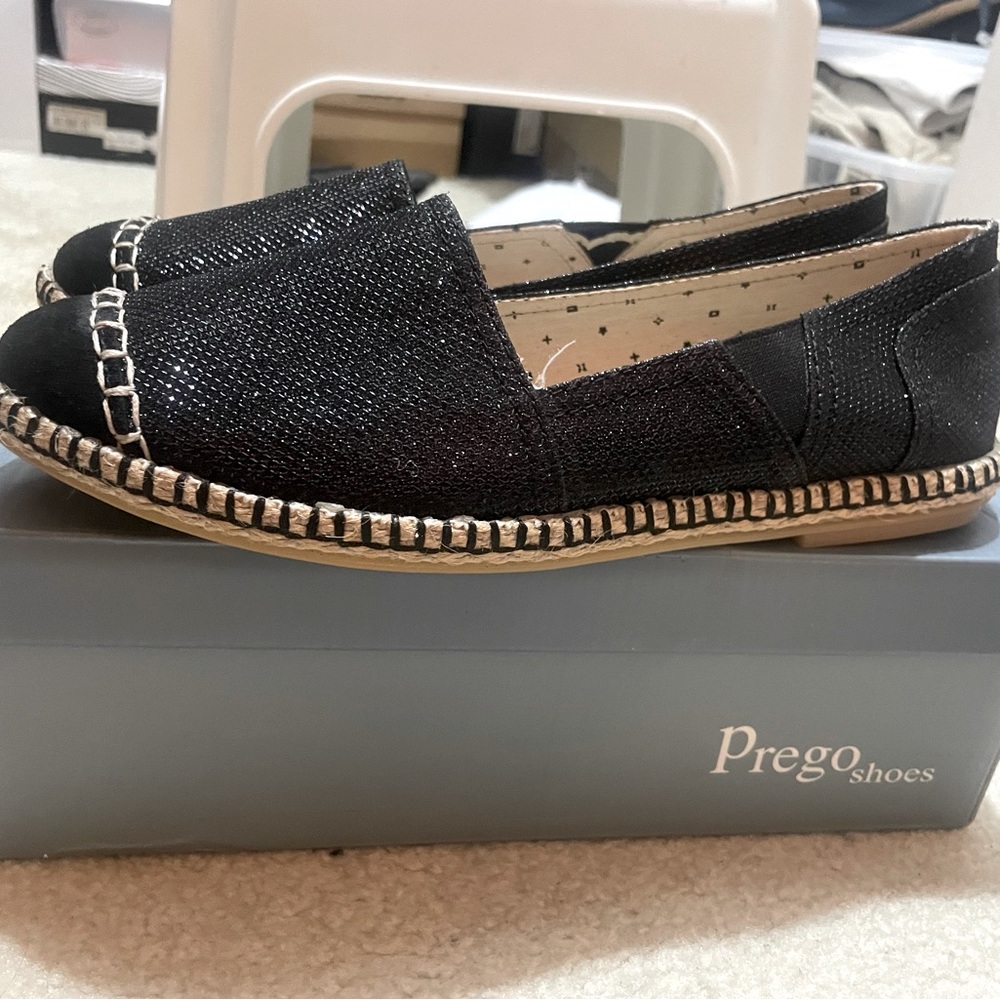 PREGO BLACK SPARKLY GLITTER FLAT ESPADRILLE. SZ 39 8.5